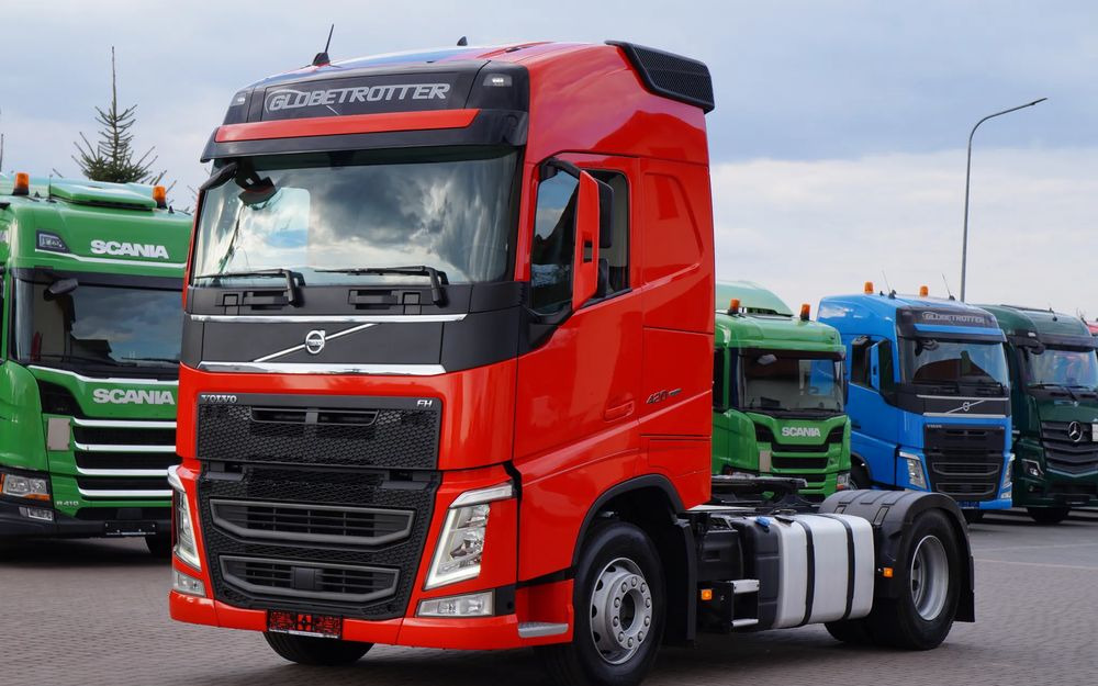 Volvo FH 4 EURO 6 GLOBETROTTER NISKI PRZEBIEG PEŁEN SERWIS - Камион влекач: слика 1 Volvo FH 4 EURO 6 GLOBETROTTER NISKI PRZEBIEG PEŁEN SERWIS - Камион влекач: слика 1