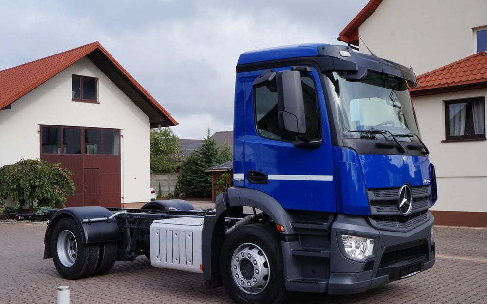 Mercedes-Benz ANTOS 1824 ACTROS EURO 6 RAMA DO ZABUDOWY ROZSTAW OSI 3.80M ANTOS 1830 1827 - Камион со кабинска шасија: слика 3 Mercedes-Benz ANTOS 1824 ACTROS EURO 6 RAMA DO ZABUDOWY ROZSTAW OSI 3.80M ANTOS 1830 1827 - Камион со кабинска шасија: слика 3