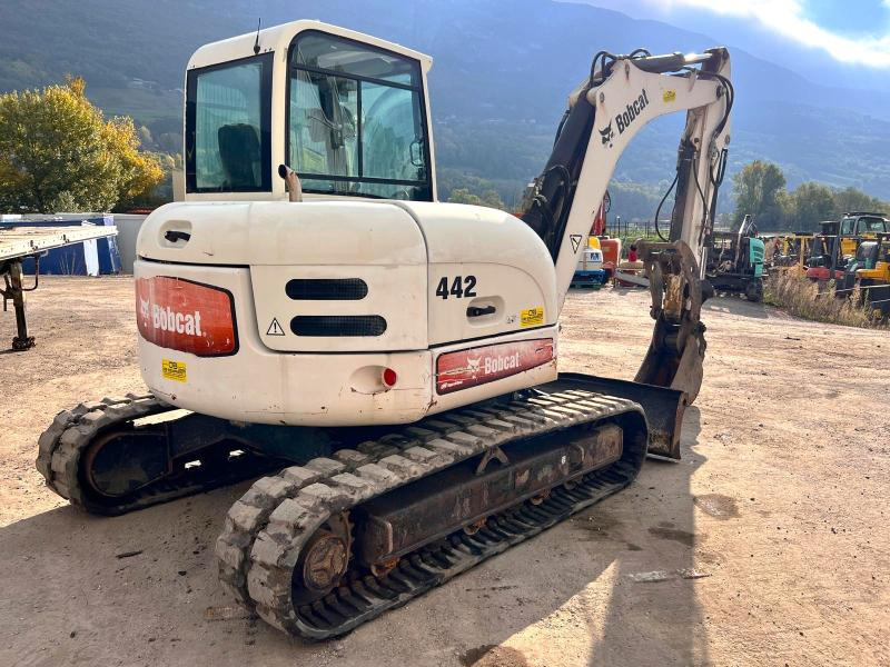 Bobcat 442B Pelle 7,5T avec pouce hydraulique - Багер гасеничар: слика 5 Bobcat 442B Pelle 7,5T avec pouce hydraulique - Багер гасеничар: слика 5