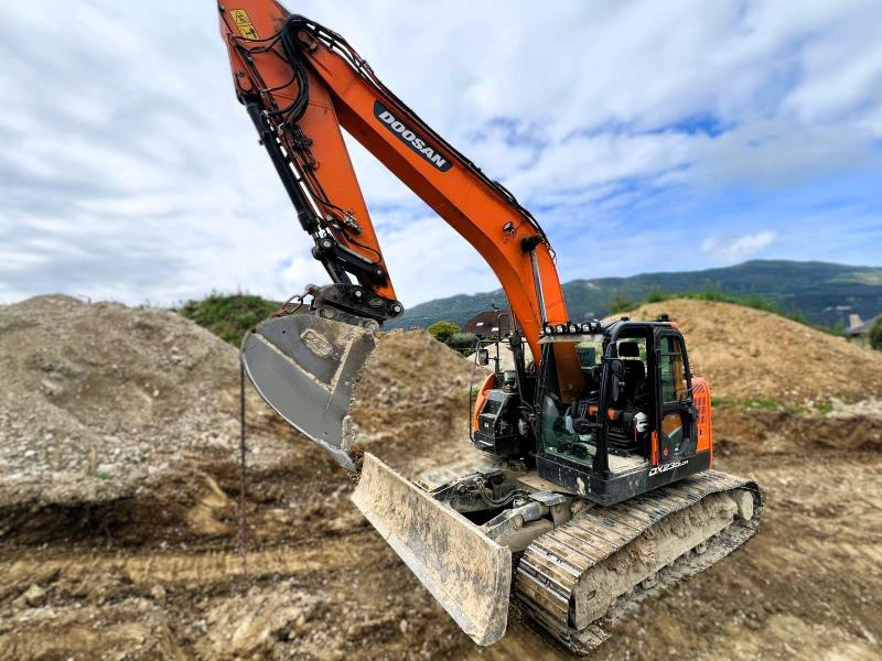 Doosan DX235 LCR-5 PELLE A CHENILLES 26T - Багер гасеничар: слика 5 Doosan DX235 LCR-5 PELLE A CHENILLES 26T - Багер гасеничар: слика 5