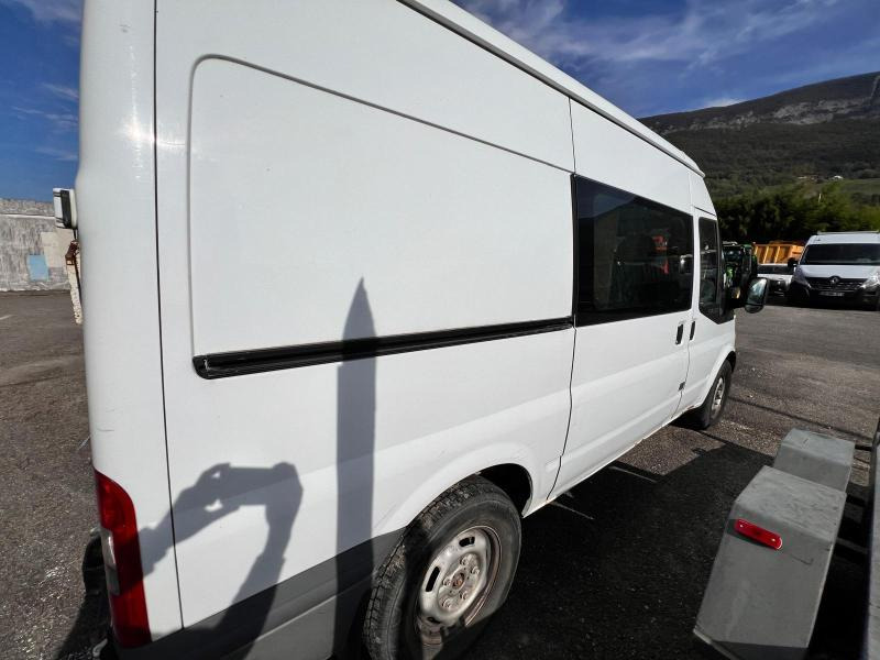 Ford Transit 2,2L TDCI 140cv Moteur HS - Мало комбе: слика 4 Ford Transit 2,2L TDCI 140cv Moteur HS - Мало комбе: слика 4