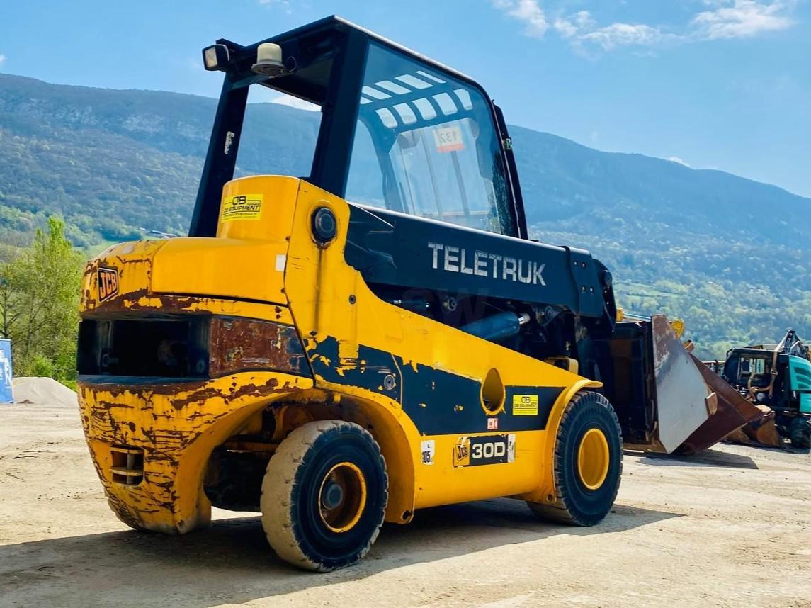 Jcb TLT30D Teletruk - Телескопски ракувач: слика 3 Jcb TLT30D Teletruk - Телескопски ракувач: слика 3