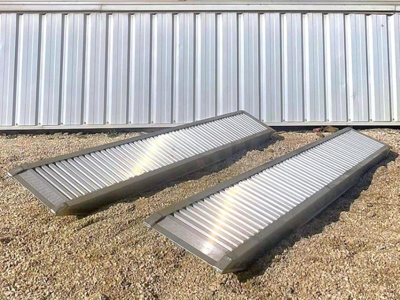 RAMPES ALUMINIUM RAMPE DE CHARGEMENT 1 METRE 7T - Товарна рампа: слика 4 RAMPES ALUMINIUM RAMPE DE CHARGEMENT 1 METRE 7T - Товарна рампа: слика 4