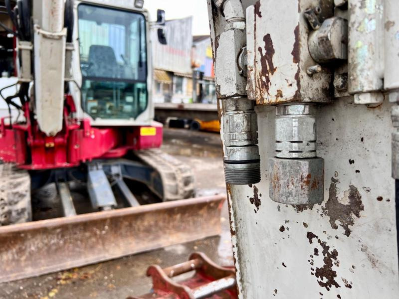 Багер гасеничар Takeuchi TB280FR PELLE 8,5T TAKEUCHI: слика 9