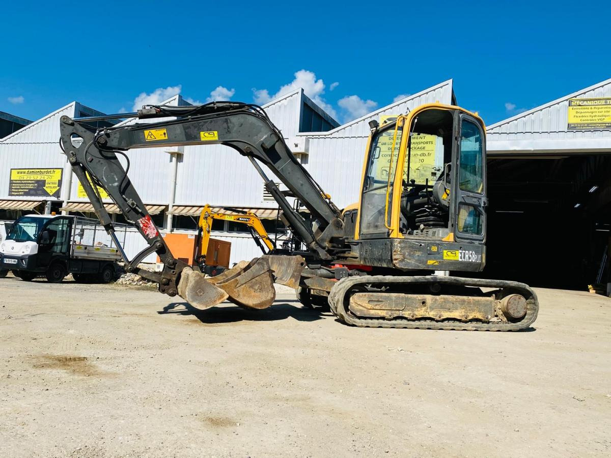 VOLVO ECR58 MINI PELLE 6.4T - Мини багер: слика 2 VOLVO ECR58 MINI PELLE 6.4T - Мини багер: слика 2