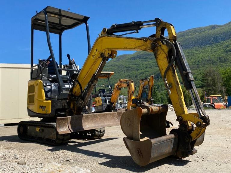YANMAR Mini pelle VIO17 1.7T - Мини багер: слика 5 YANMAR Mini pelle VIO17 1.7T - Мини багер: слика 5