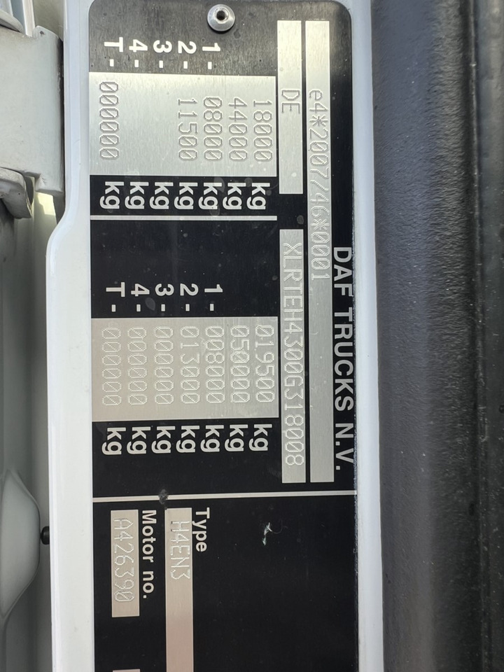 Камион влекач DAF XF530: слика 13