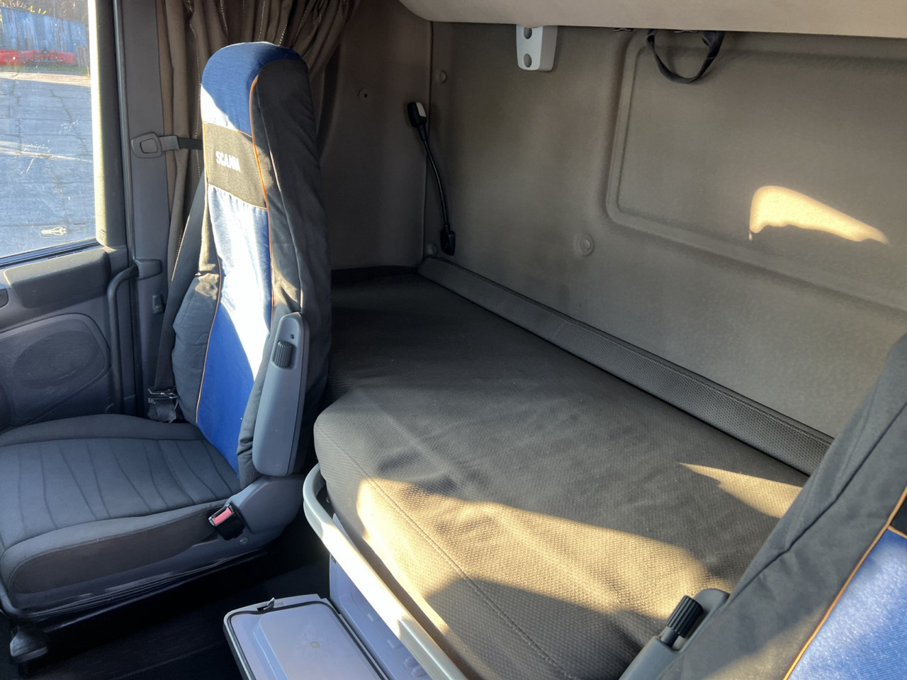 Камион влекач SCANIA R450: слика 24