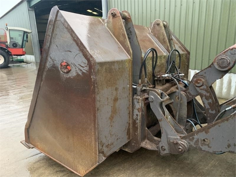 Bac Toe Tip Bucket - Зглобен истоварувач: слика 2 Bac Toe Tip Bucket - Зглобен истоварувач: слика 2