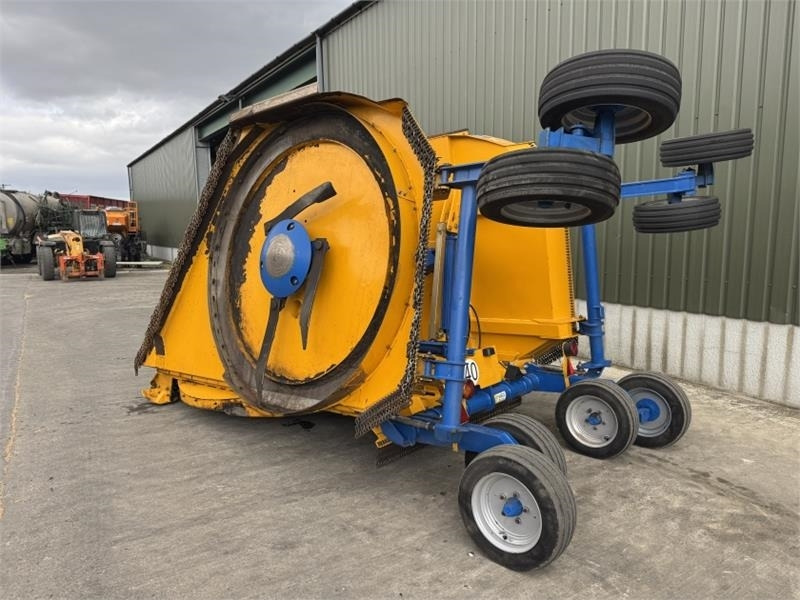 Bomford Triwing 6000 Topper - Мулчер/ Косилка за жива ограда: слика 2 Bomford Triwing 6000 Topper - Мулчер/ Косилка за жива ограда: слика 2