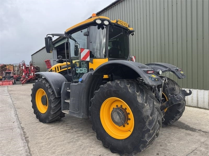 JCB Fastrac 4220 **8000 Hour Warranty** - Трактор: слика 2 JCB Fastrac 4220 **8000 Hour Warranty** - Трактор: слика 2