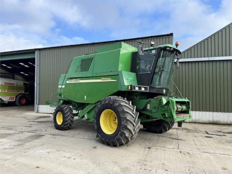 John Deere 1550 WTS c/w 620R Header - Додатни делови за жнеач: слика 1 John Deere 1550 WTS c/w 620R Header - Додатни делови за жнеач: слика 1
