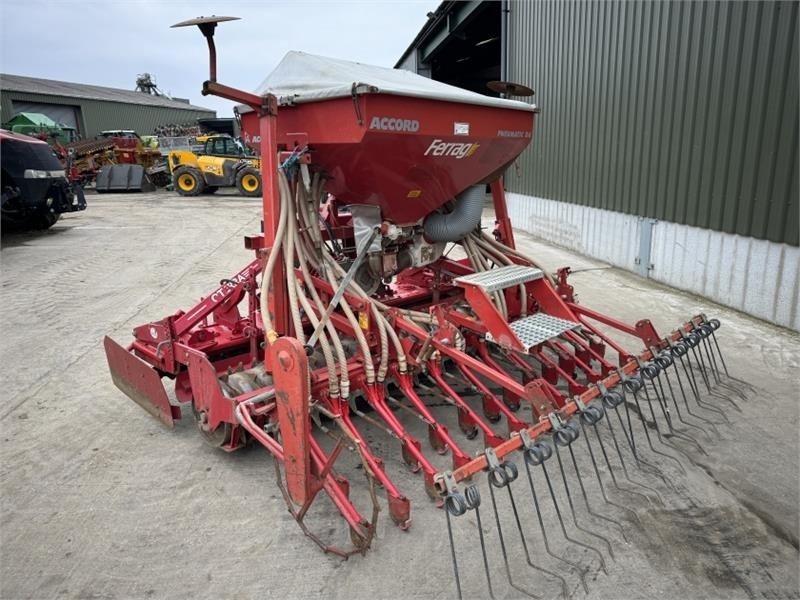 Lely Tulip Lely Tulip 3m Accord Combination Drill - Комбајнска семенска дупчалка: слика 3 Lely Tulip Lely Tulip 3m Accord Combination Drill - Комбајнска семенска дупчалка: слика 3