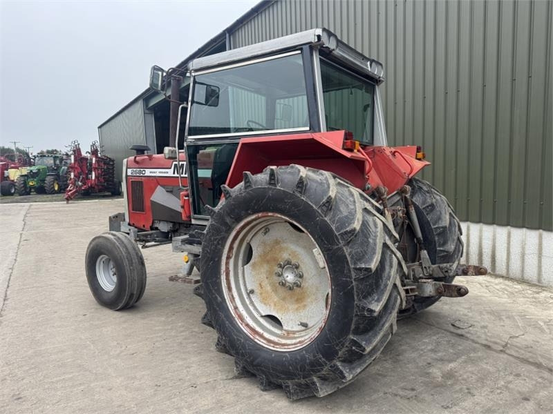 Massey Ferguson 2680 2WD **Low Hours** - Трактор: слика 2 Massey Ferguson 2680 2WD **Low Hours** - Трактор: слика 2