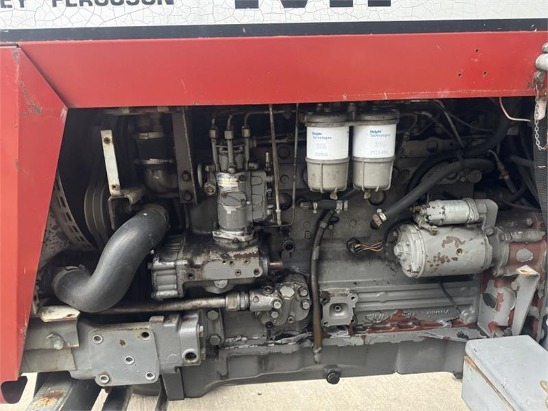 Трактор Massey Ferguson 2680 2WD **Low Hours**: слика 9