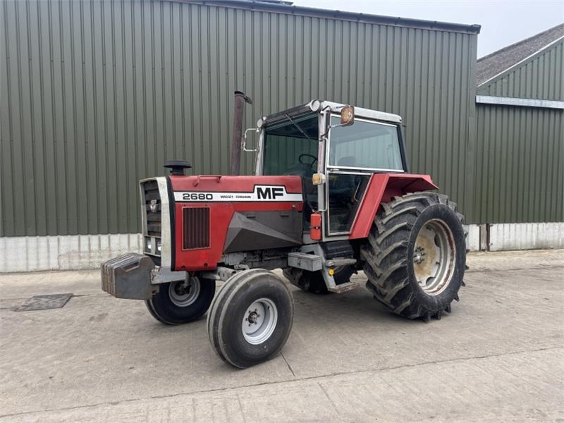 Massey Ferguson 2680 2WD **Low Hours** - Трактор: слика 1 Massey Ferguson 2680 2WD **Low Hours** - Трактор: слика 1