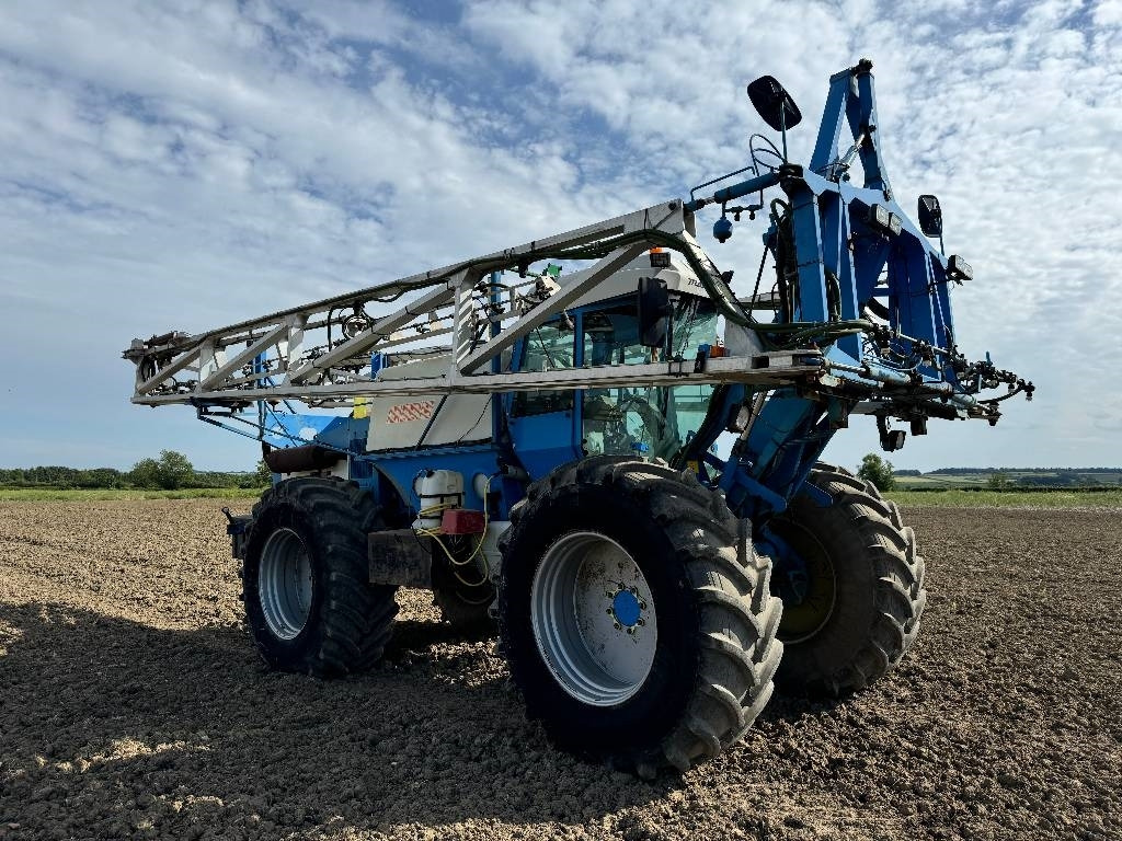 Matrot M44D 36m Self Propelled Sprayer - Самооден распрскувач: слика 3 Matrot M44D 36m Self Propelled Sprayer - Самооден распрскувач: слика 3