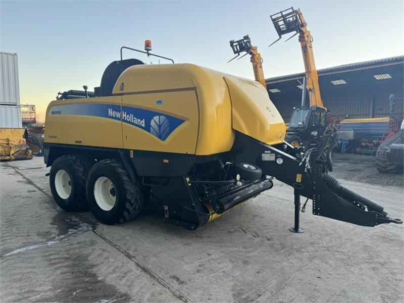 New Holland BB9060 Baler - Балирка за квадратни бали: слика 4 New Holland BB9060 Baler - Балирка за квадратни бали: слика 4