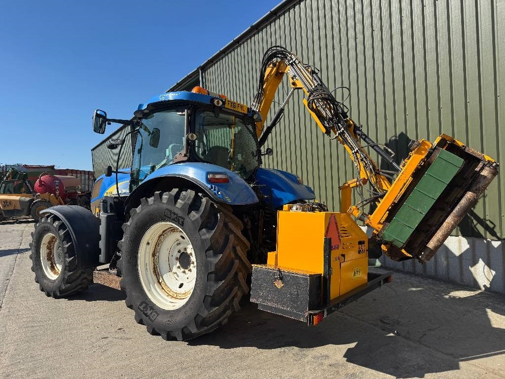 New Holland T6080 c/w Herder Cavalier - Мулчер/ Косилка за жива ограда: слика 2 New Holland T6080 c/w Herder Cavalier - Мулчер/ Косилка за жива ограда: слика 2
