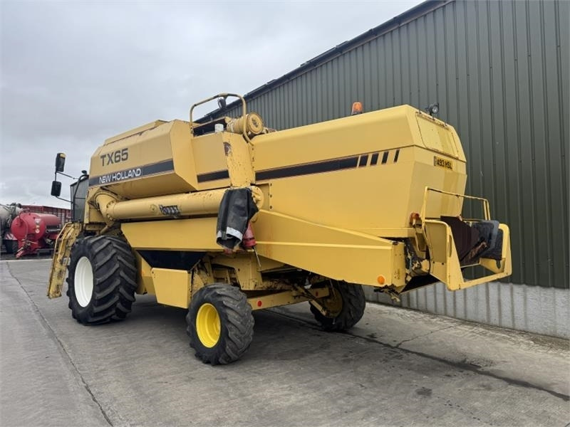 New Holland TX65 c/w 17ft Header - Додатни делови за жнеач: слика 2 New Holland TX65 c/w 17ft Header - Додатни делови за жнеач: слика 2