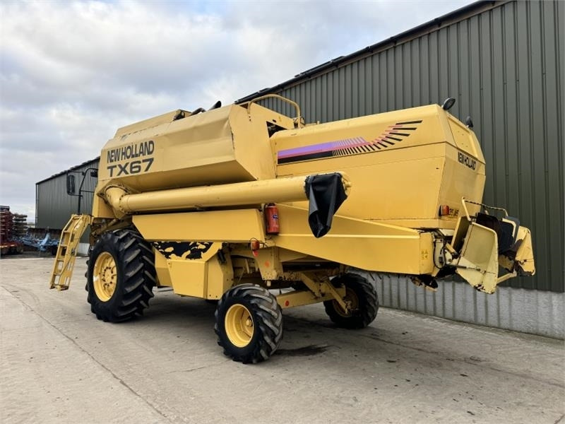 New Holland TX67 c/w 20ft Header - Додатни делови за жнеач: слика 4 New Holland TX67 c/w 20ft Header - Додатни делови за жнеач: слика 4