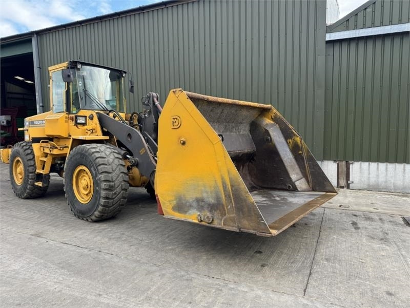 VJD L90 Toe Tip Bucket - Зглобен истоварувач: слика 1 VJD L90 Toe Tip Bucket - Зглобен истоварувач: слика 1