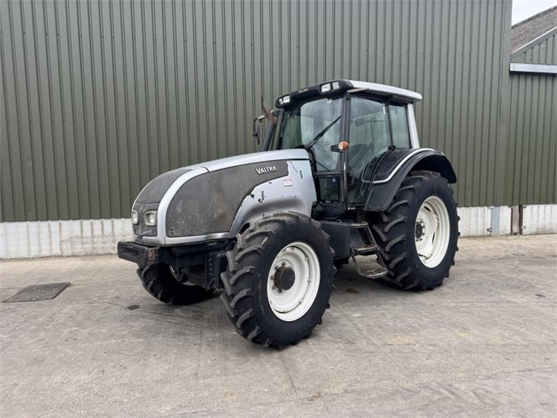 Valtra T 121 - Трактор: слика 1 Valtra T 121 - Трактор: слика 1