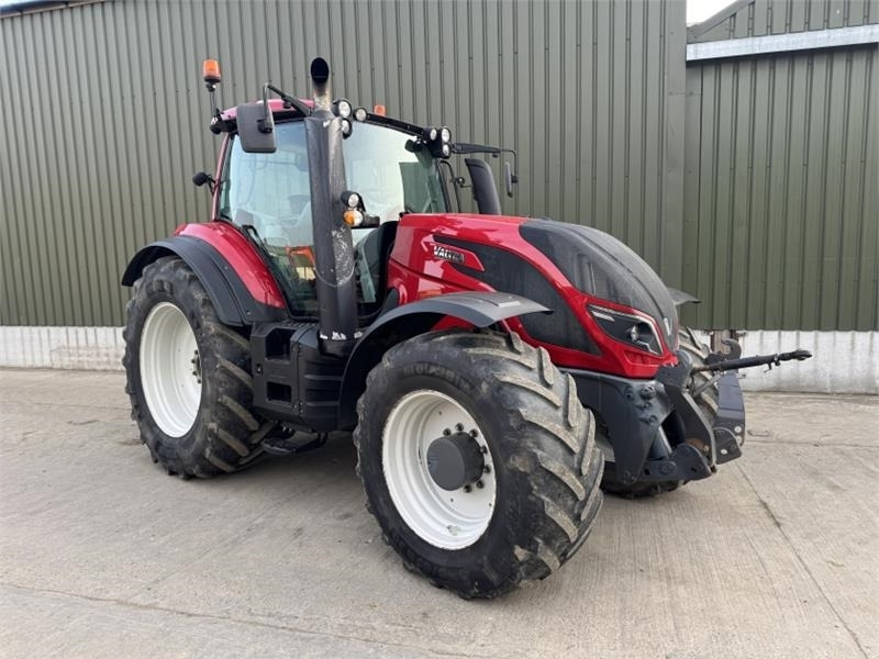 Valtra T194 Versu **50k Transmission** - Трактор: слика 3 Valtra T194 Versu **50k Transmission** - Трактор: слика 3