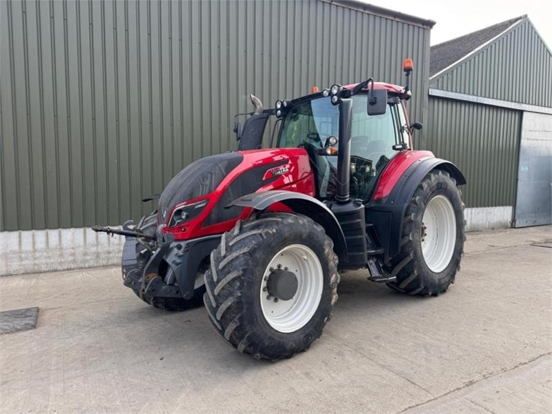 Valtra T194 Versu **50k Transmission** - Трактор: слика 1 Valtra T194 Versu **50k Transmission** - Трактор: слика 1