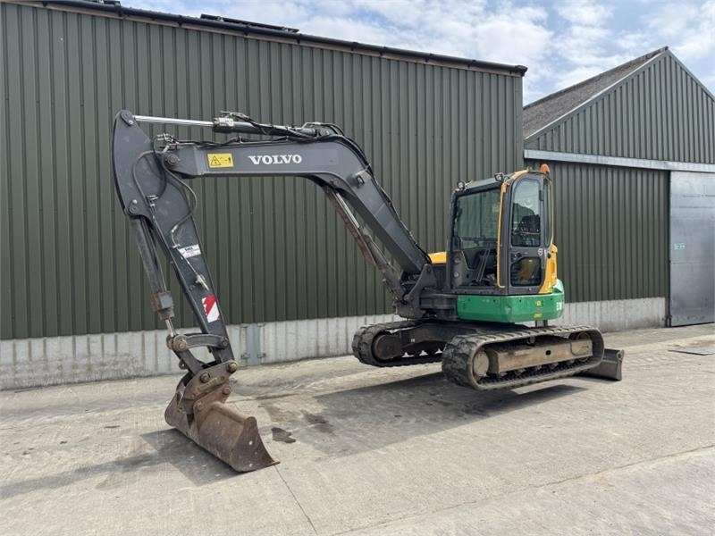Volvo ECR88D Tracked Digger - Зглобен истоварувач: слика 3 Volvo ECR88D Tracked Digger - Зглобен истоварувач: слика 3