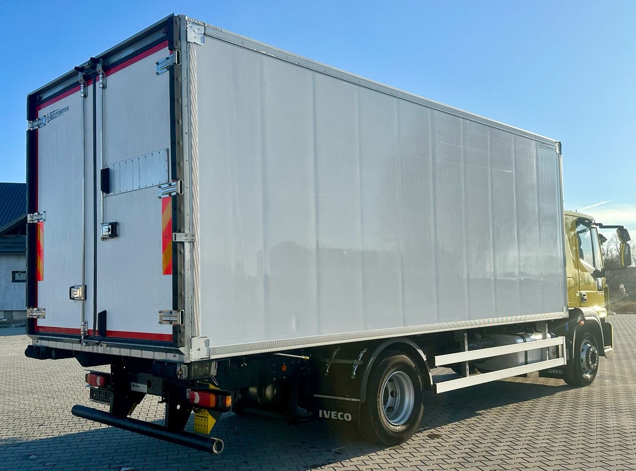IVECO EUROCARGO 160-280 / CHŁODNIA / 6.1 M DŁUGOŚCI / 15 EUROPALET / AUTOMAT / SYPIALKA / NISKI PRZEBIEG / 16 TON DMC / CARRIER SPALINOWO - ELEKTRYCZNY / 2018 ROK - Камион ладилник: слика 5 IVECO EUROCARGO 160-280 / CHŁODNIA / 6.1 M DŁUGOŚCI / 15 EUROPALET / AUTOMAT / SYPIALKA / NISKI PRZEBIEG / 16 TON DMC / CARRIER SPALINOWO - ELEKTRYCZNY / 2018 ROK - Камион ладилник: слика 5