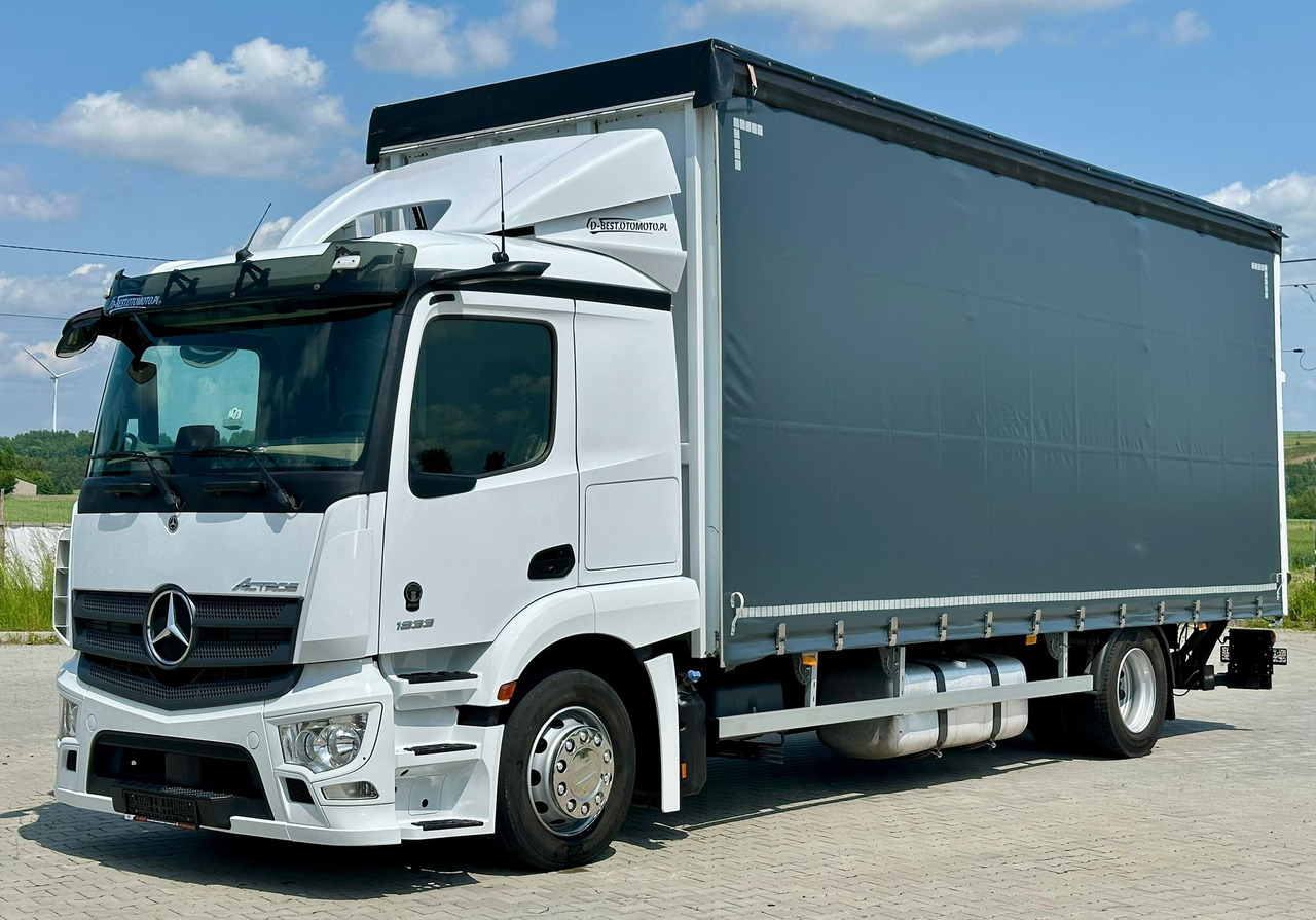 MERCEDES-BENZ ACTROS 1833 / FIRANKA / WINDA / 18 PALET / AUTOMAT / 310 TYS KM / DUŻY SILNIK / 2020 ROK / SYPIALKA - Камион со церада: слика 2 MERCEDES-BENZ ACTROS 1833 / FIRANKA / WINDA / 18 PALET / AUTOMAT / 310 TYS KM / DUŻY SILNIK / 2020 ROK / SYPIALKA - Камион со церада: слика 2