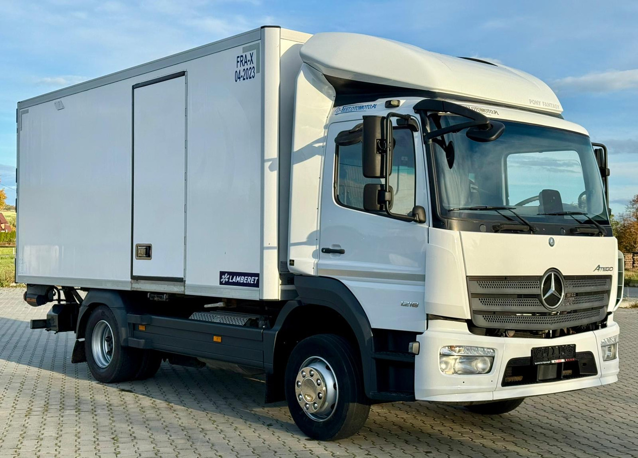 MERCEDES-BENZ ATEGO 1218 / CHŁODNIA / IZOTERMA / WINDA / 5.10 M DŁUGOŚCI / LAMBERET / AUTOMAT / 2017 ROK / 410 TYŚ KM - Камион ладилник: слика 1 MERCEDES-BENZ ATEGO 1218 / CHŁODNIA / IZOTERMA / WINDA / 5.10 M DŁUGOŚCI / LAMBERET / AUTOMAT / 2017 ROK / 410 TYŚ KM - Камион ладилник: слика 1