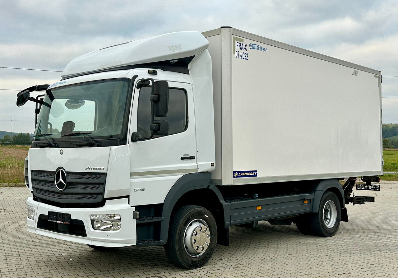 MERCEDES-BENZ ATEGO 1218 / CHŁODNIA / WINDA / 12 PALET / 5.10 M DŁUGOŚCI / AUTOMAT / LAMBERET / 5090 KG ŁADOWNOŚCI - Камион ладилник: слика 2 MERCEDES-BENZ ATEGO 1218 / CHŁODNIA / WINDA / 12 PALET / 5.10 M DŁUGOŚCI / AUTOMAT / LAMBERET / 5090 KG ŁADOWNOŚCI - Камион ладилник: слика 2