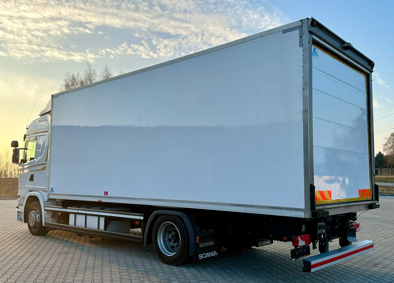 SCANIA G360 / IZOTERMA / 6.8 M DŁUGOŚCI / AUTOMAT / CAŁA NA PODUSZKACH / KLIMA POSTOJOWA / ELEKTRYCZNA ROLETA TYŁ / SYPIALKA - Изотермален камион: слика 5 SCANIA G360 / IZOTERMA / 6.8 M DŁUGOŚCI / AUTOMAT / CAŁA NA PODUSZKACH / KLIMA POSTOJOWA / ELEKTRYCZNA ROLETA TYŁ / SYPIALKA - Изотермален камион: слика 5