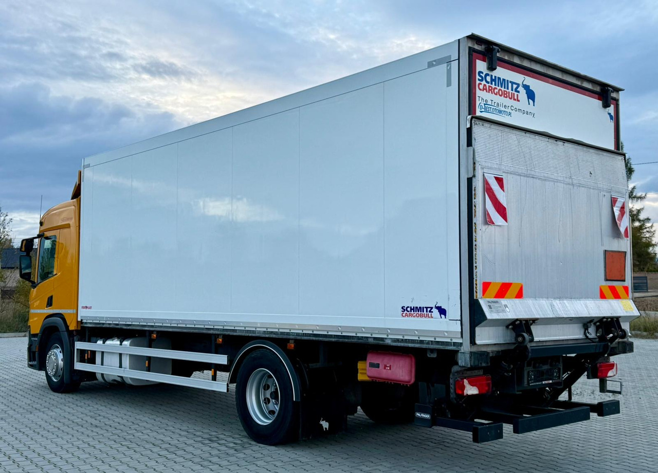 SCANIA P220 / IZOTERMA / WINDA / SCHMITZ / 18 PALET / SILNIK 6 / SYPIALKA / 2019 ROK / NISKI PRZEBIEG - Изотермален камион: слика 3 SCANIA P220 / IZOTERMA / WINDA / SCHMITZ / 18 PALET / SILNIK 6 / SYPIALKA / 2019 ROK / NISKI PRZEBIEG - Изотермален камион: слика 3