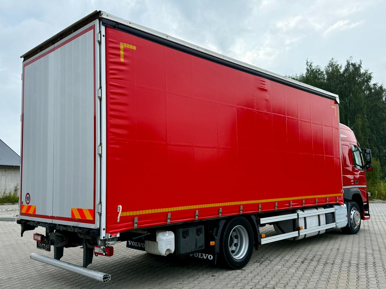 VOLVO FM 410 / FIRANKA / 18 EUROPALET / AUTOMAT / SYPIALKA / SPROWADZONE / 2017 ROK - Камион со церада: слика 4 VOLVO FM 410 / FIRANKA / 18 EUROPALET / AUTOMAT / SYPIALKA / SPROWADZONE / 2017 ROK - Камион со церада: слика 4