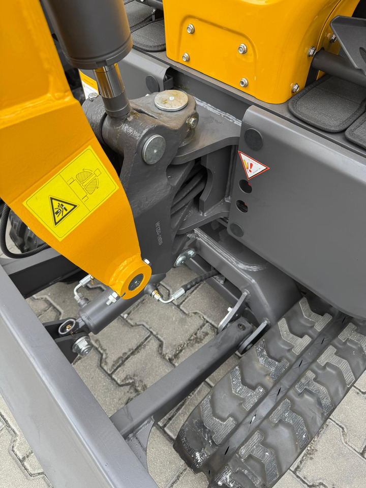 Müller Machinery Diesel Mini excavator 1.2 Tons - Müller Machinery MB 12 - SH - Мини багер: слика 4 Müller Machinery Diesel Mini excavator 1.2 Tons - Müller Machinery MB 12 - SH - Мини багер: слика 4