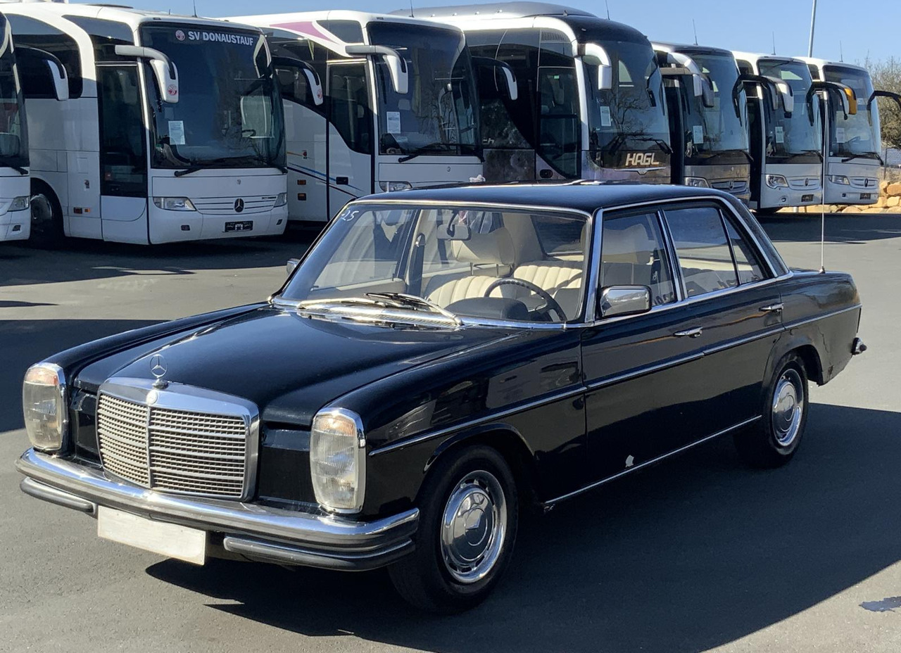 Mercedes-Benz 200 D/8 - Автомобил: слика 2 Mercedes-Benz 200 D/8 - Автомобил: слика 2