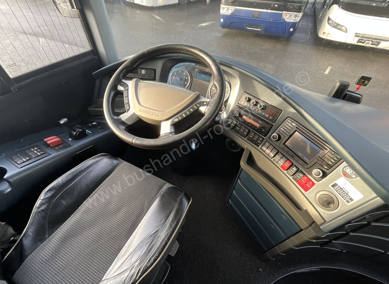 Двокатен автобус Neoplan Skyliner L P06: слика 28 Двокатен автобус Neoplan Skyliner L P06: слика 28