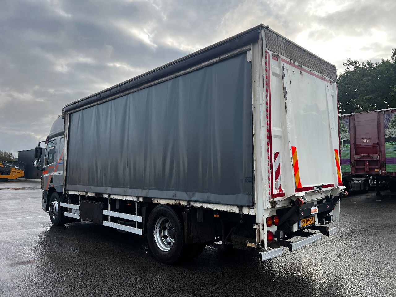DAF CF 75.250 SC, Euro 5 - Камион со церада: слика 4 DAF CF 75.250 SC, Euro 5 - Камион со церада: слика 4
