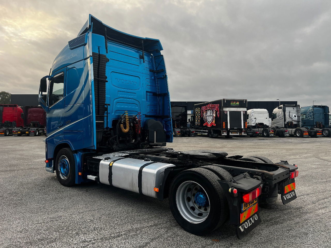 Volvo FH 460 Globe, Lowdeck, Mega - Камион влекач: слика 4 Volvo FH 460 Globe, Lowdeck, Mega - Камион влекач: слика 4