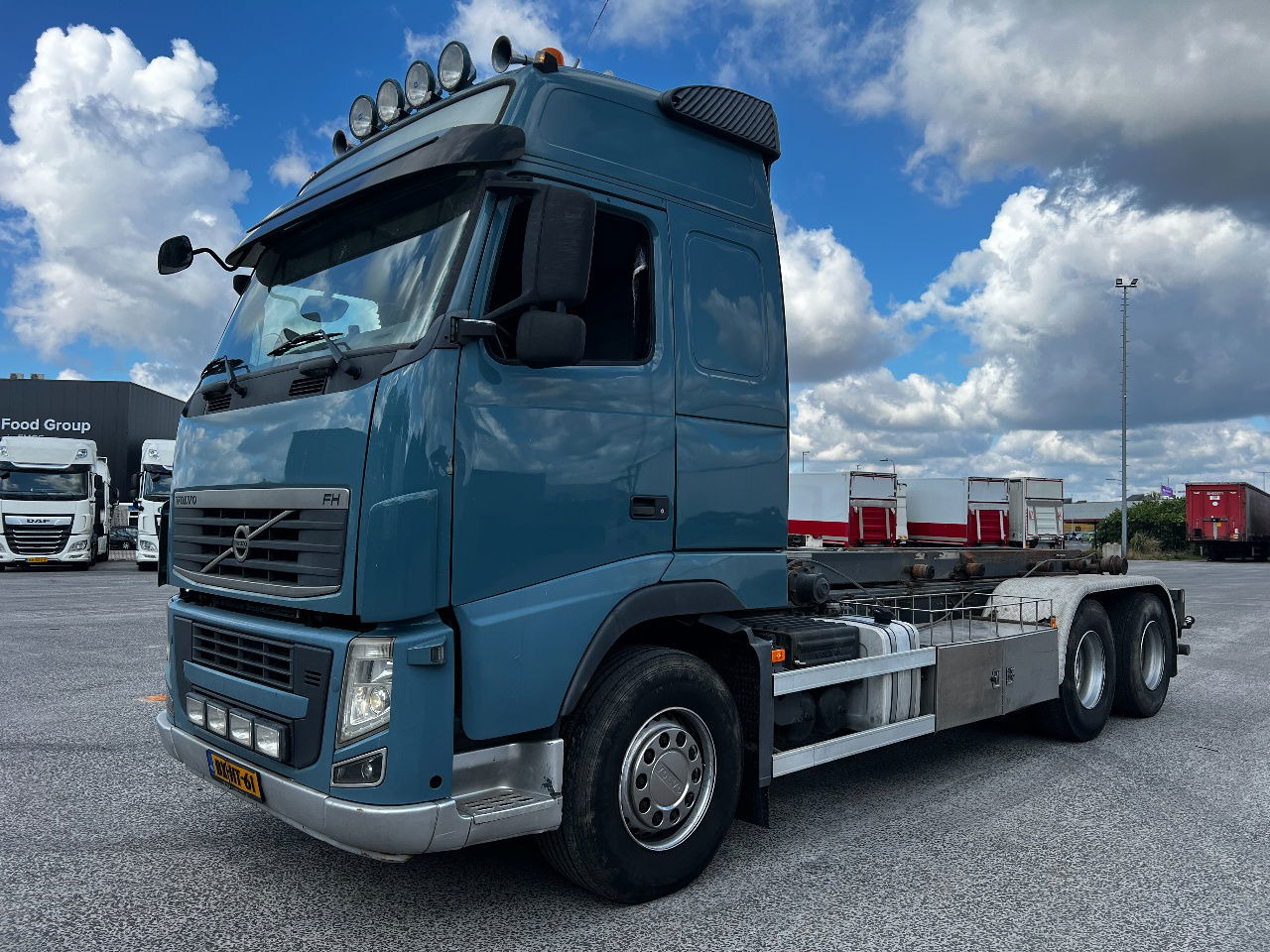 Volvo FH 460 Globe 6x2, NCH cable - Транспортер на контејнер/ Камион со променливо тело: слика 2 Volvo FH 460 Globe 6x2, NCH cable - Транспортер на контејнер/ Камион со променливо тело: слика 2