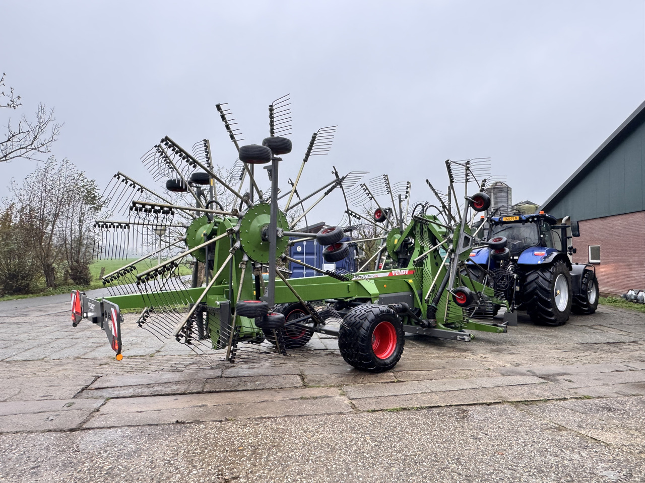 Fendt Former 14055 Pro - Превртувач и гребло: слика 4 Fendt Former 14055 Pro - Превртувач и гребло: слика 4