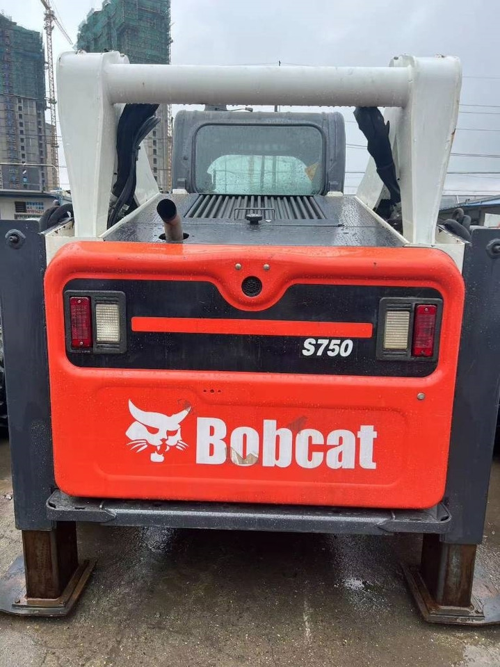 Bobcat S 450 - Компактен натоварувач: слика 4 Bobcat S 450 - Компактен натоварувач: слика 4