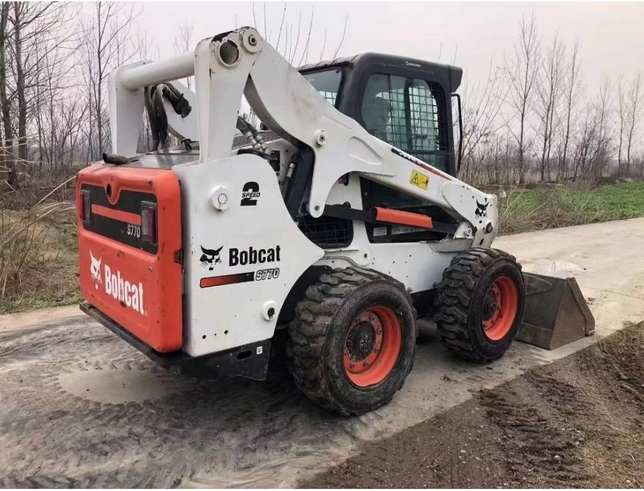 Bobcat S 770 - Компактен натоварувач: слика 2 Bobcat S 770 - Компактен натоварувач: слика 2