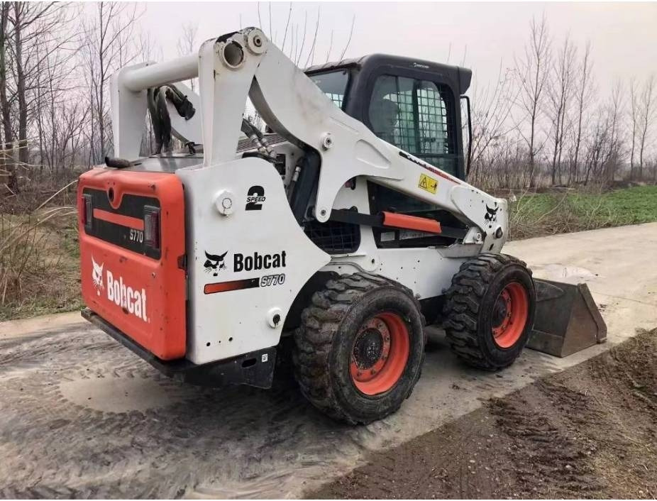 Bobcat S 770 - Компактен натоварувач: слика 1 Bobcat S 770 - Компактен натоварувач: слика 1