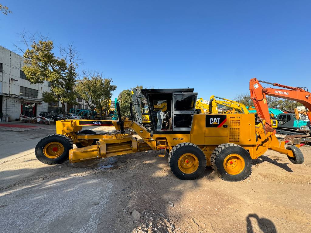 CAT 140 K - Порамнувач: слика 1 CAT 140 K - Порамнувач: слика 1