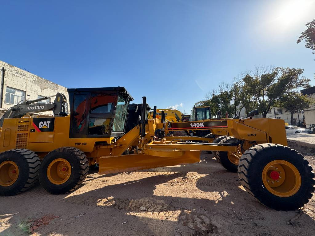 CAT 140 K - Порамнувач: слика 3 CAT 140 K - Порамнувач: слика 3
