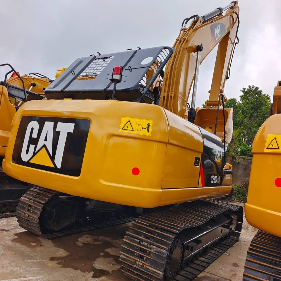 CAT 320D2L - Багер гасеничар: слика 1 CAT 320D2L - Багер гасеничар: слика 1